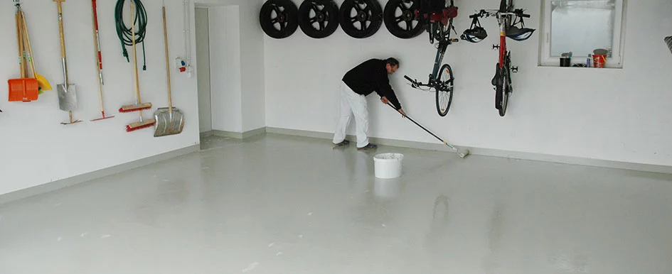 Kronisol® floor coating High-quality 2K garage coating for heavily stressed surfaces.