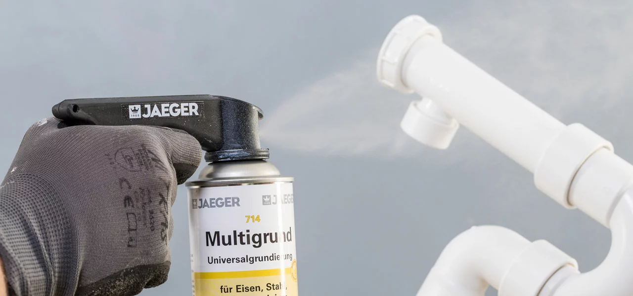Kunststoffrohr grundieren - Multigrund