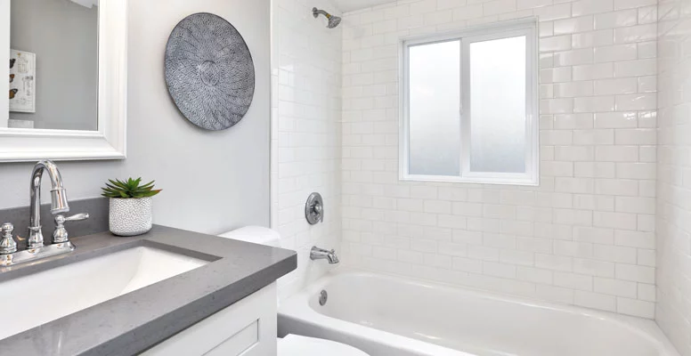 Bathroom renovation Paint tiles | paint bathtub